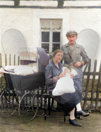 Johann Nowak mit Frau Marie und Tochter Margot
